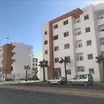 شقة غرفتين بقلب حي السلام