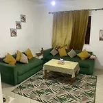 شقة غرفتين بقلب حي السلام