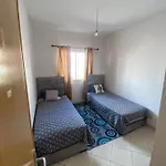 شقة غرفتين بقلب حي السلام